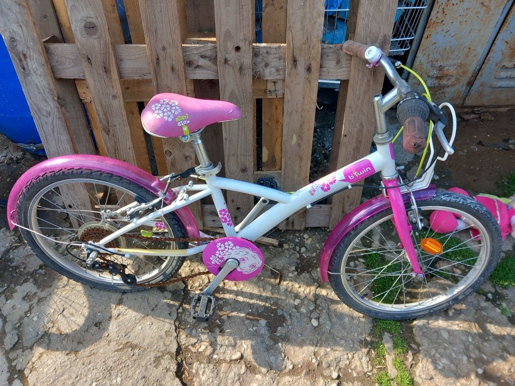 Vand bicicleta pentru copii