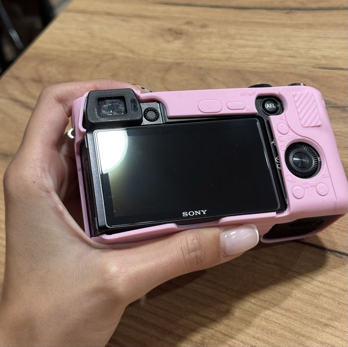 Sony a6100 + китов обектив 16-50