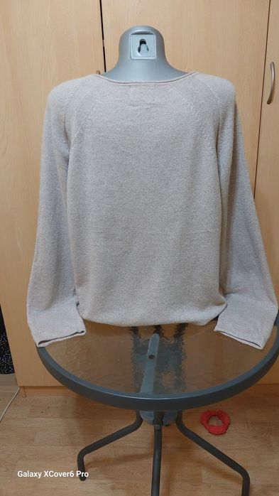 кашмирена жилетка CULTUPE.70%кaшмир.Размер XL.