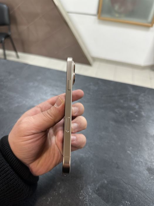 iPhone 16 Pro Max 256 Impecabil - Desert Titanium Neverlocked