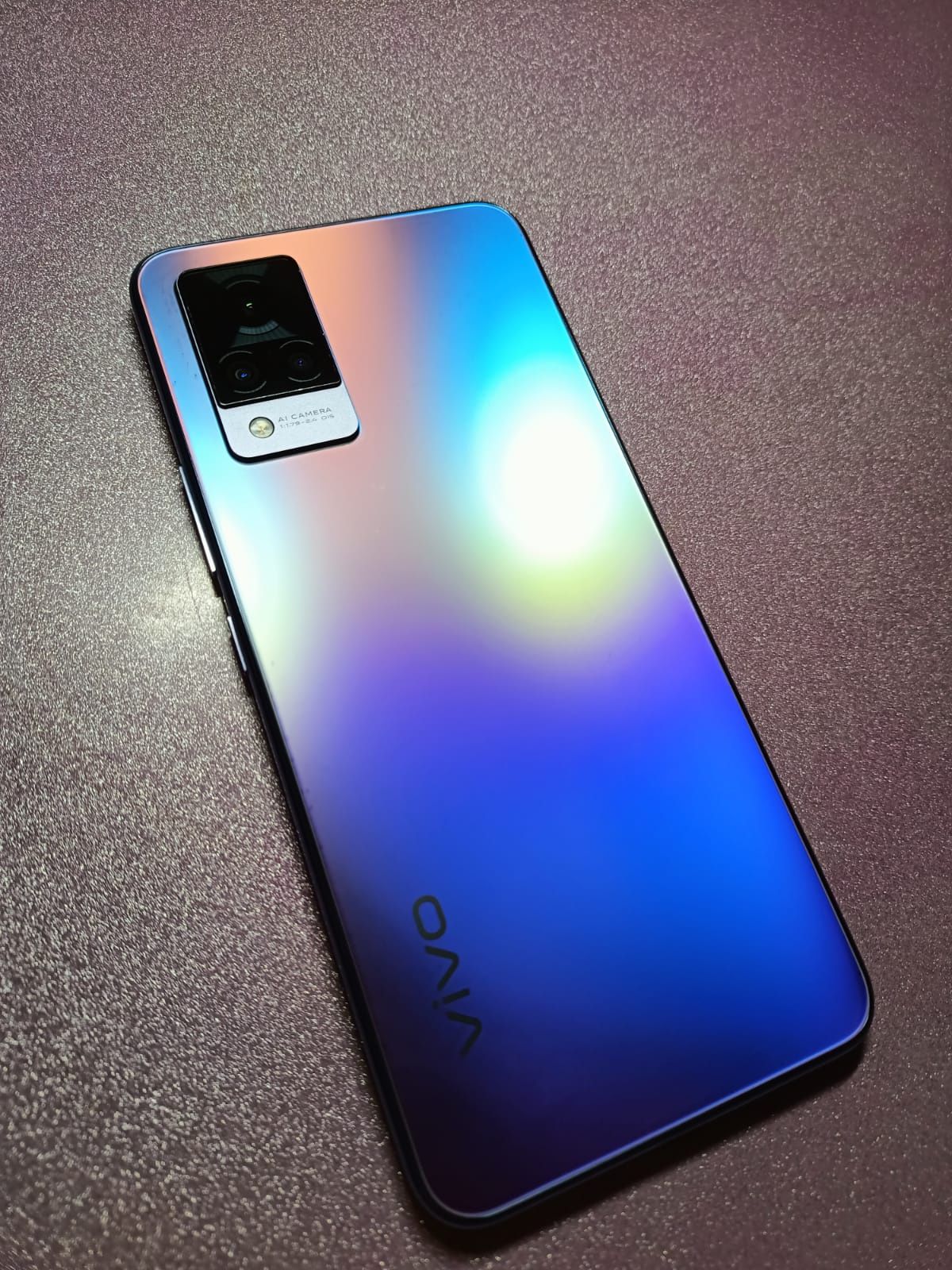 Продаётся Vivo V21