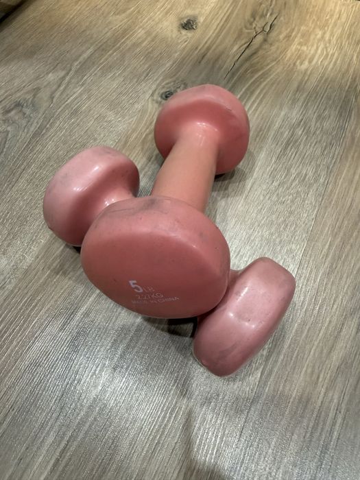 Продаются гантели