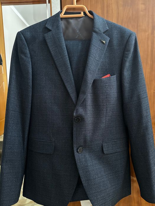 Пиджак,тройка жилет и брюки