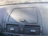Жабка на таблото за Toyota Avensis T25