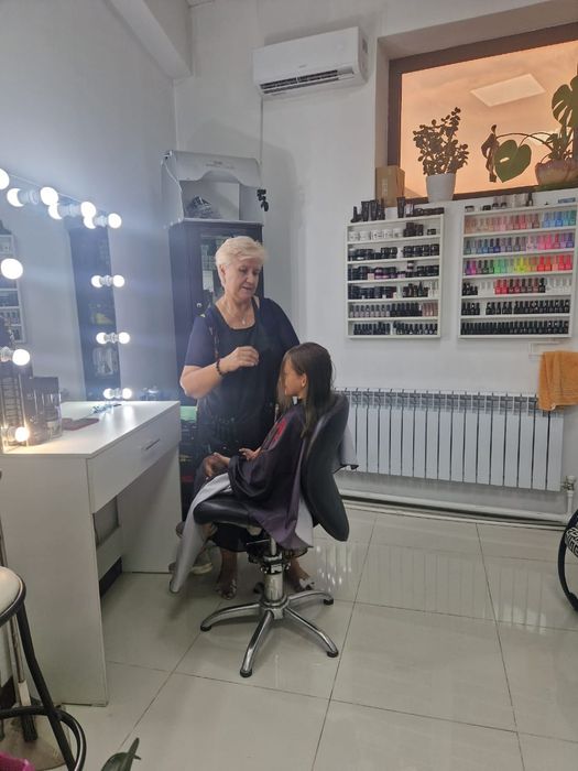 Полочка под лаки