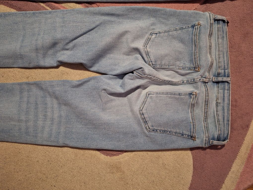 Дънки Zara 36 или 40 EUR номер