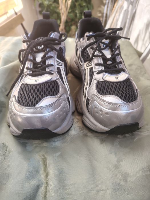 Маратонки SHEIN 40 номер