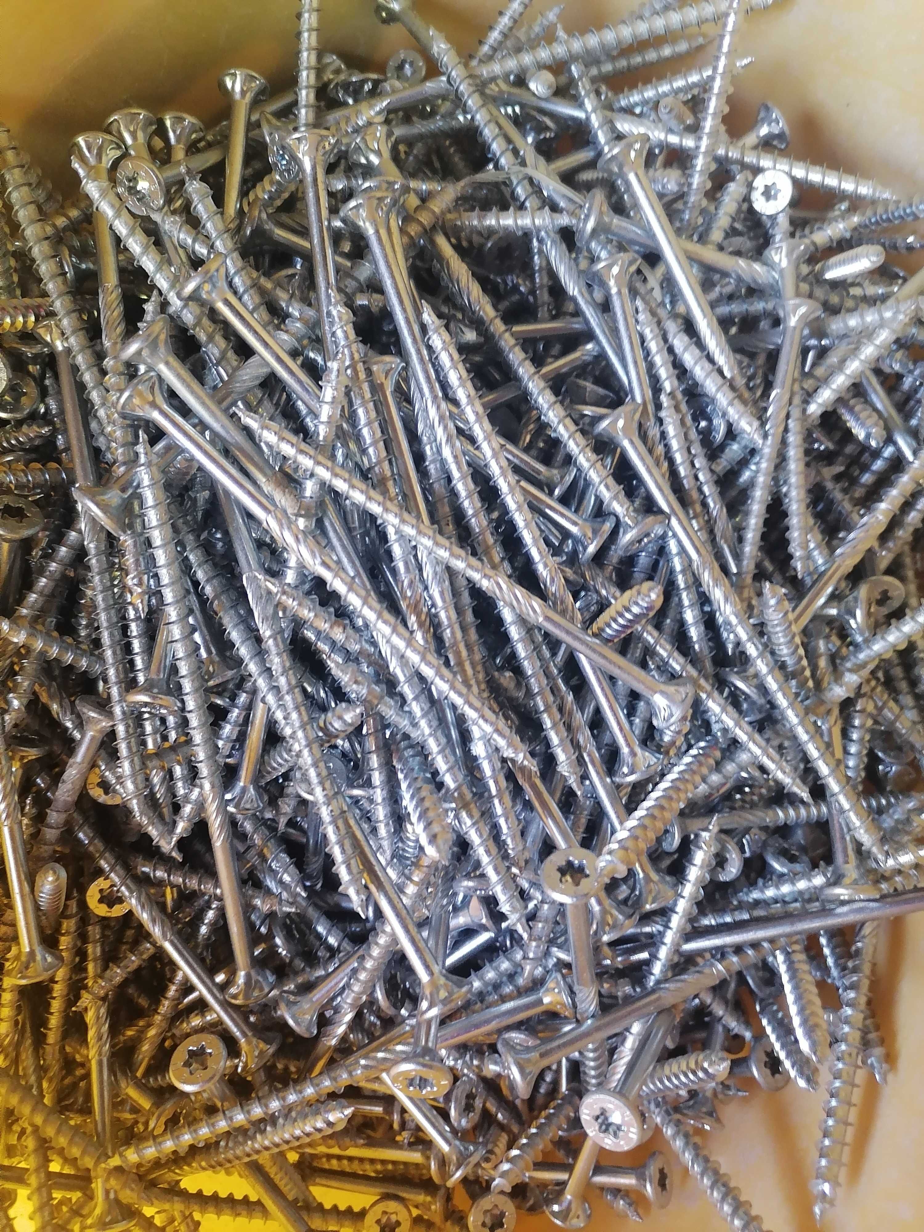 Holsuruburi, cuie pt pistoale pe gaz sau pneumatice