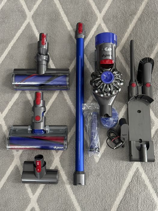 Aspirator Dyson V8 absolute - baterie noua