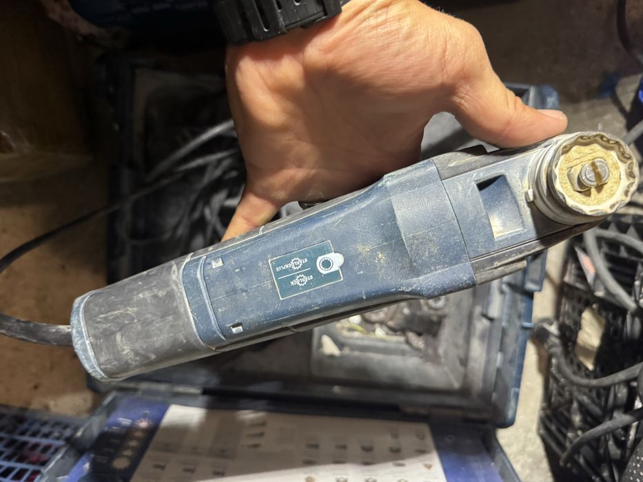 Multifunctional Bosch gop 40-30 pe cablu