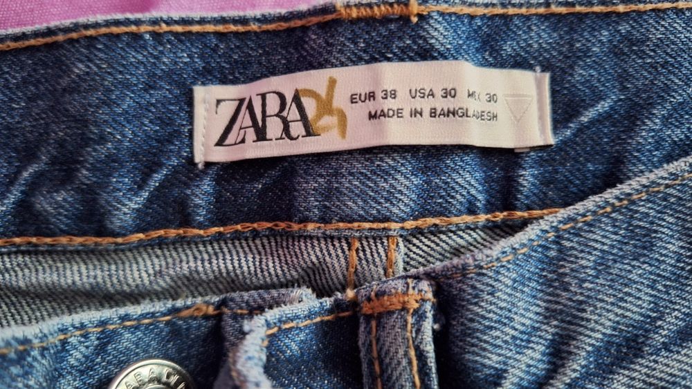 Blugi albaștri Zara