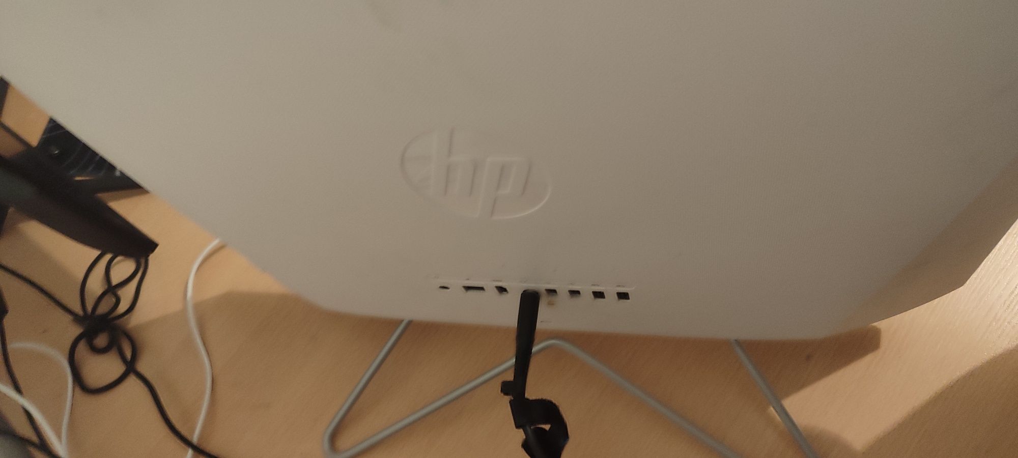 Моноблок HP ALL-IN-ONE