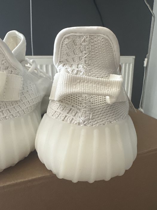 Adidas Yeezy Boost 350 V2 Bone