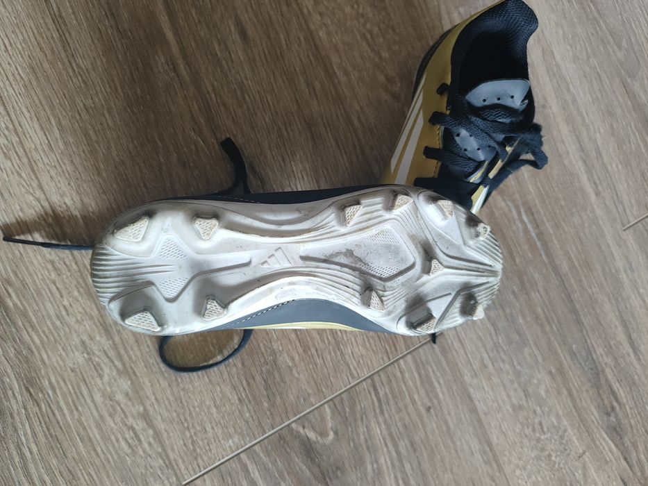 Детски бутонки Adidas