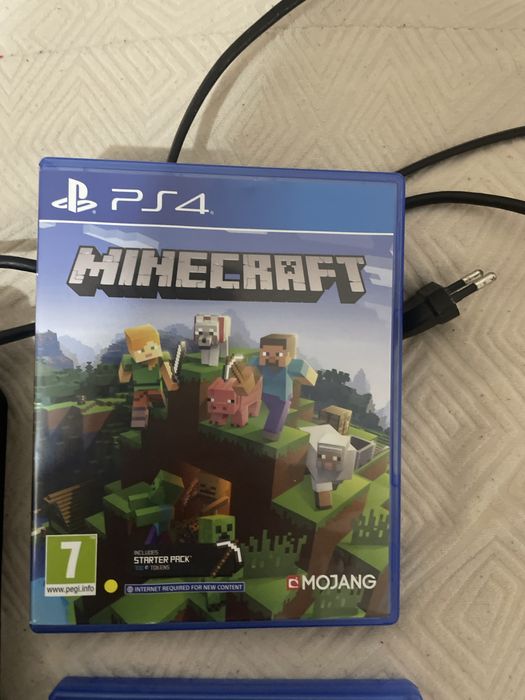 Consola Playstation 4 cu un controller la pachet cu 6 jocuri