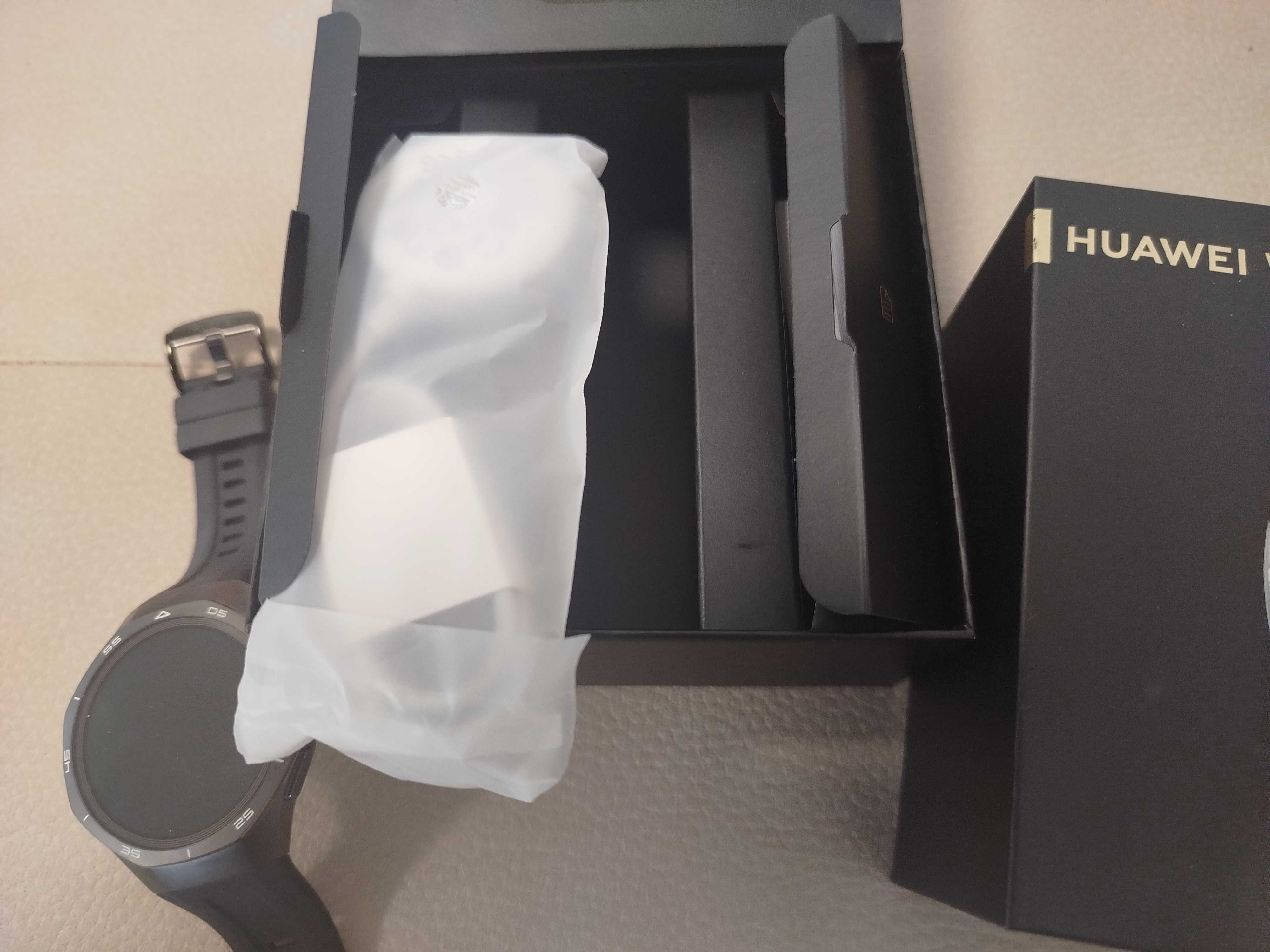 Смарт часовник HUAWEI WATCH GT5 PRO