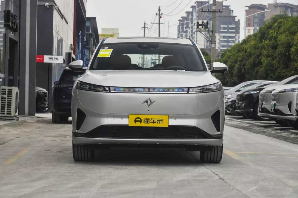 Dongfeng ep 008 гибрид и электро только по заказу в краткие сроки