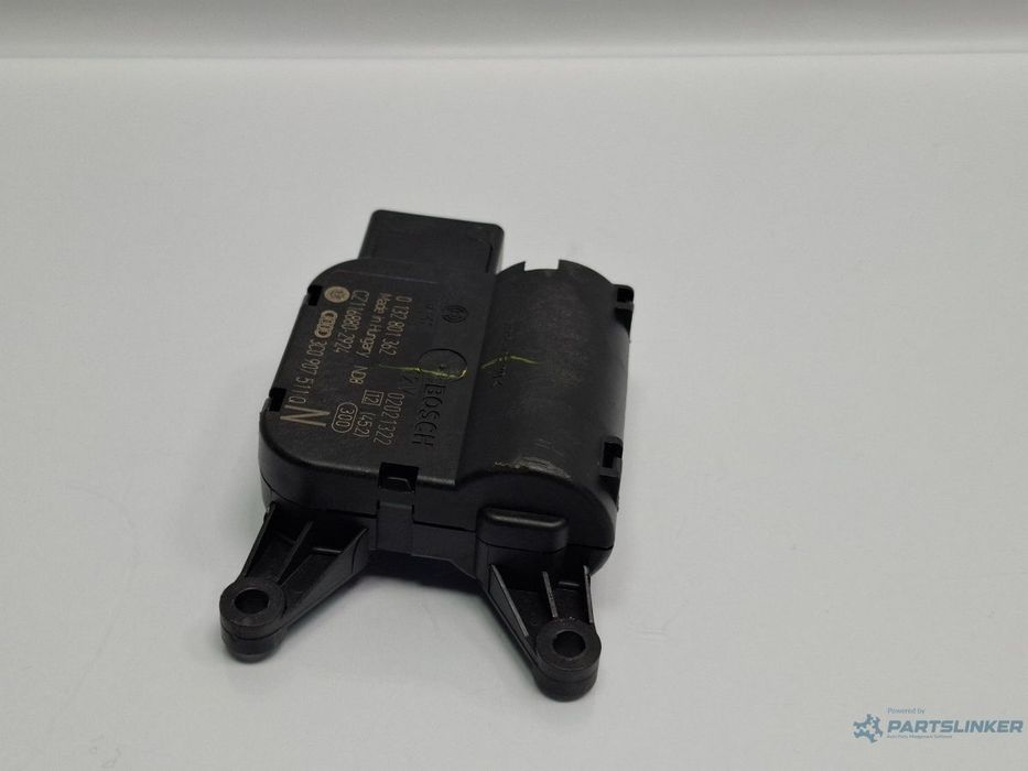 Motoras aeroterma V425 SKODA SUPERB II Estate 3T5 2009 - 2015 TDI CBBB, CFGB BOSCH 0132801362 3C0907511Q