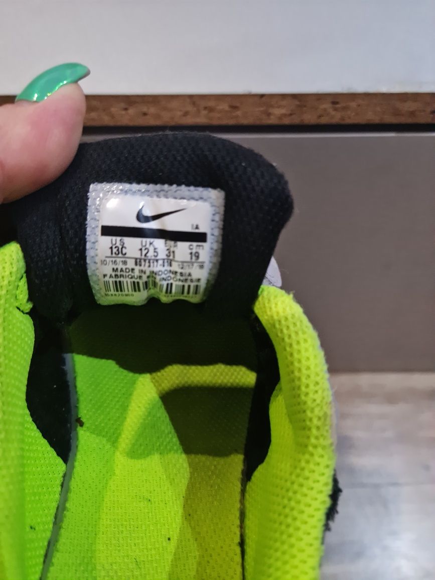 Маратонки Nike N 31 /19 см