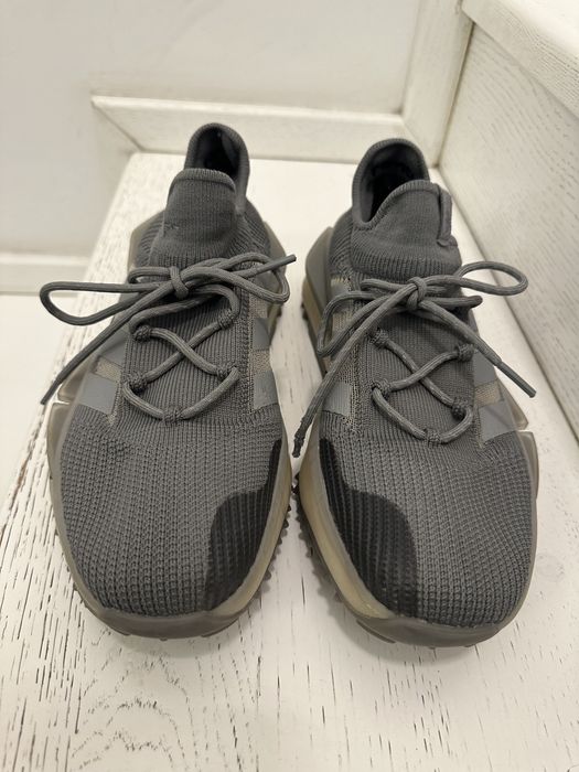 Adudas sala, alergare