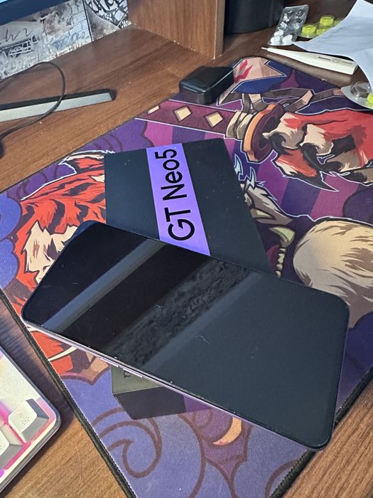 Телефон realmi GTNeo5