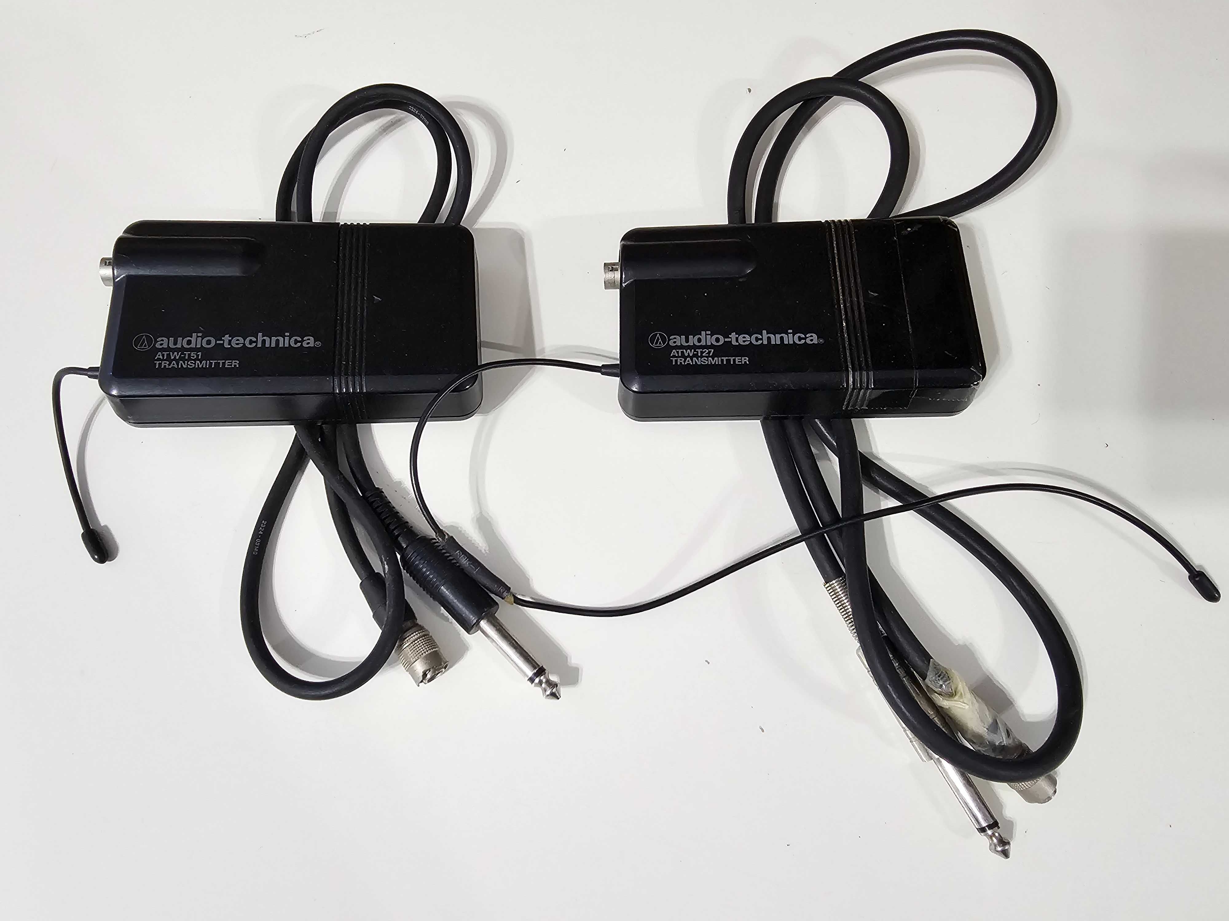 Set 2 Transmitatoare Audio Technical ATW T51 Transmitter cu cabluri