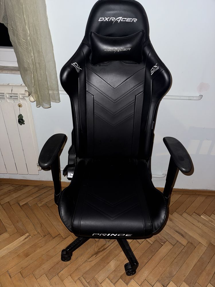 Геймърски стол DxRacer