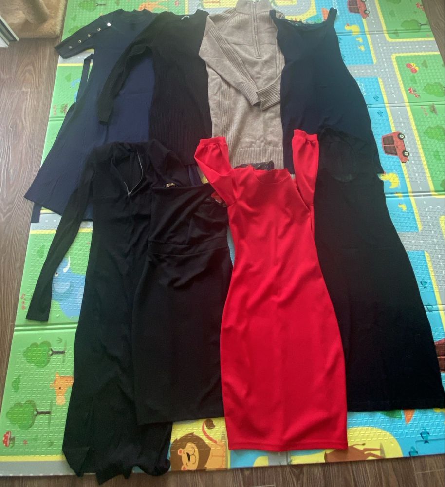 Продам вещи (платья) р-р 40-42 пакетом