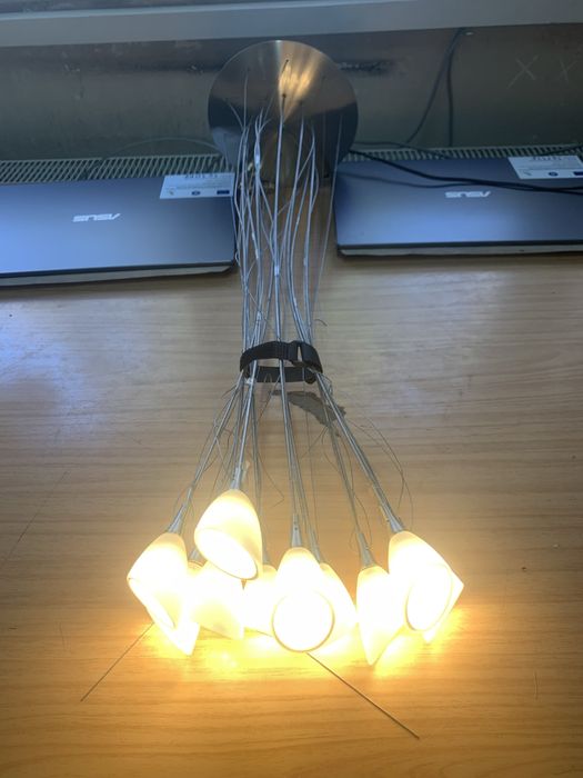 Lustra LED tavan futurista 8 becuri
