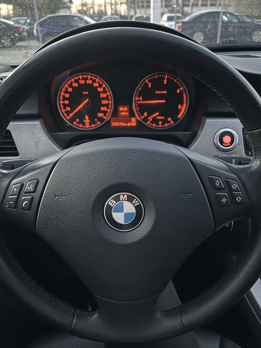 Iese la vanzare bmw automat