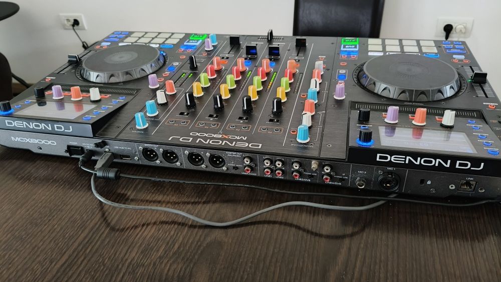 Denon DJ MCX 8000