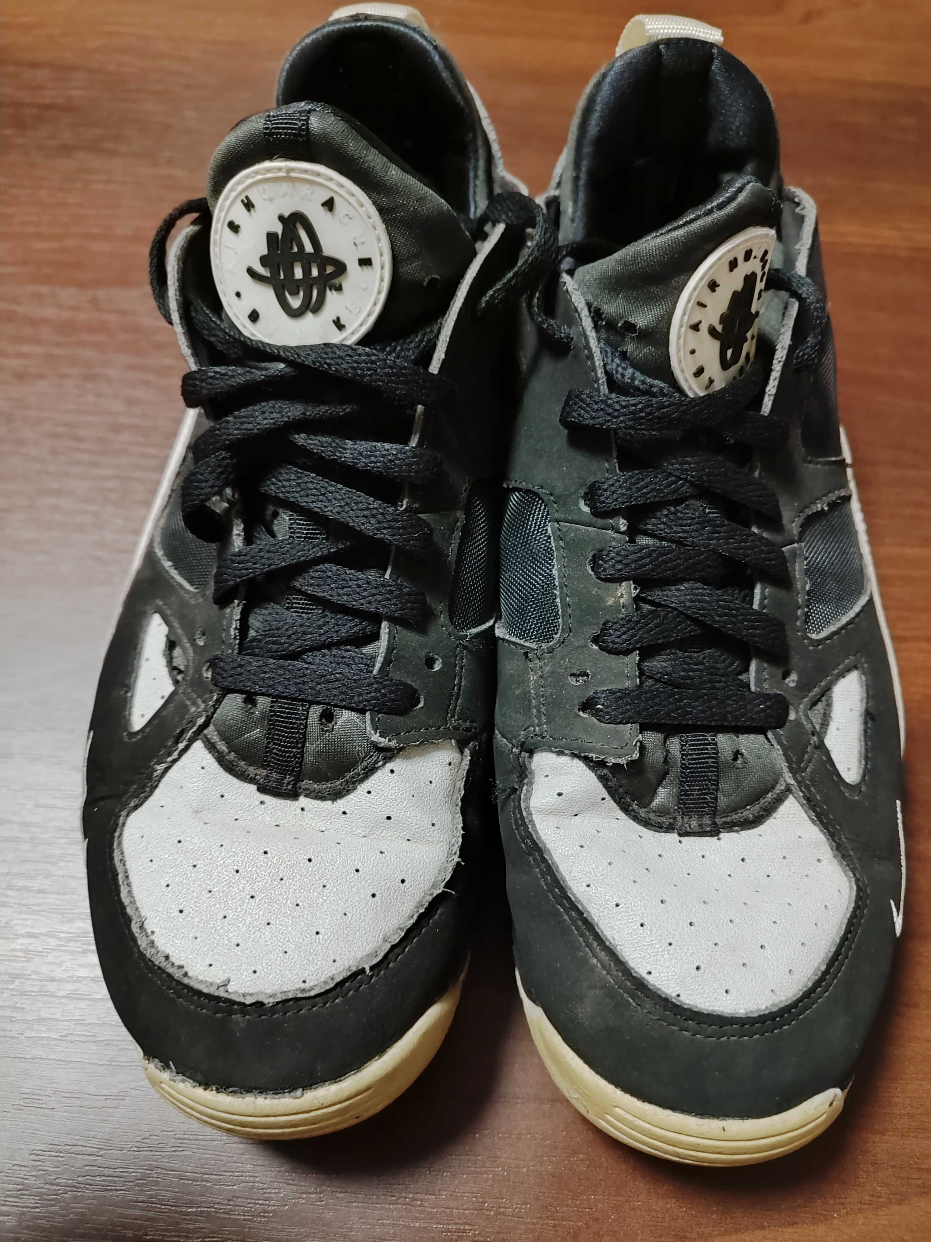 Маратонки Nike air Huarache 40.5