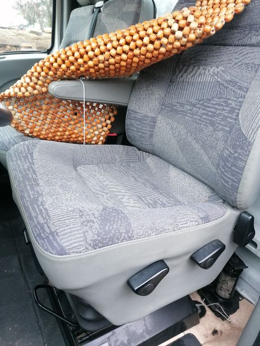 Продавам Рено Маскот