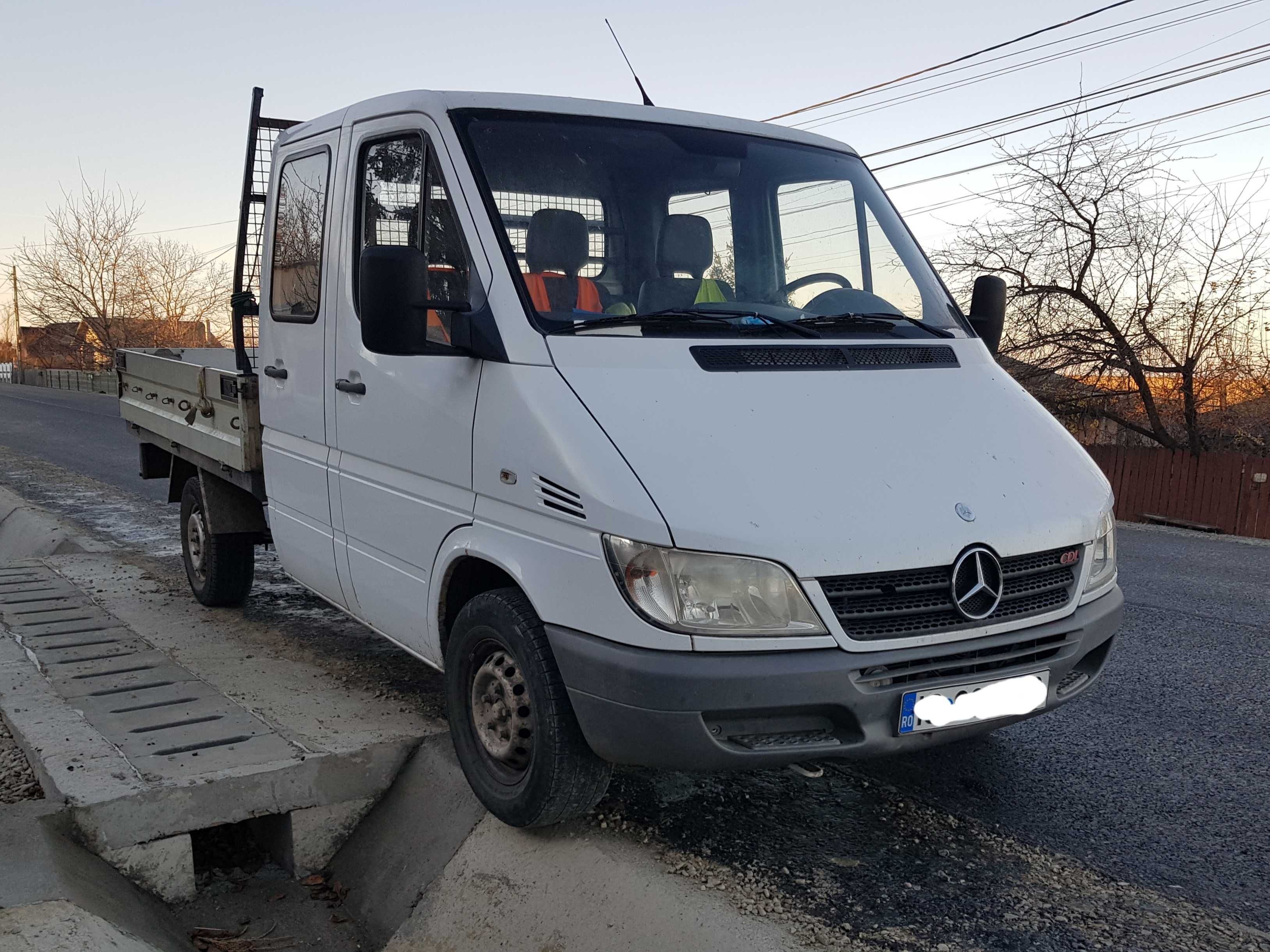 Vand Mercedes sprinter 7 locuri si lada