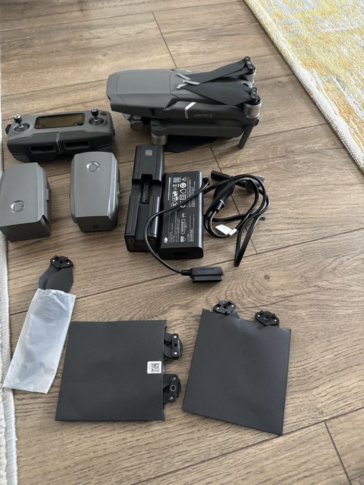 Vand drona DJI MAVIC 2 pro combo