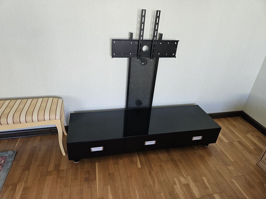 Подставка / тумба под телевизор