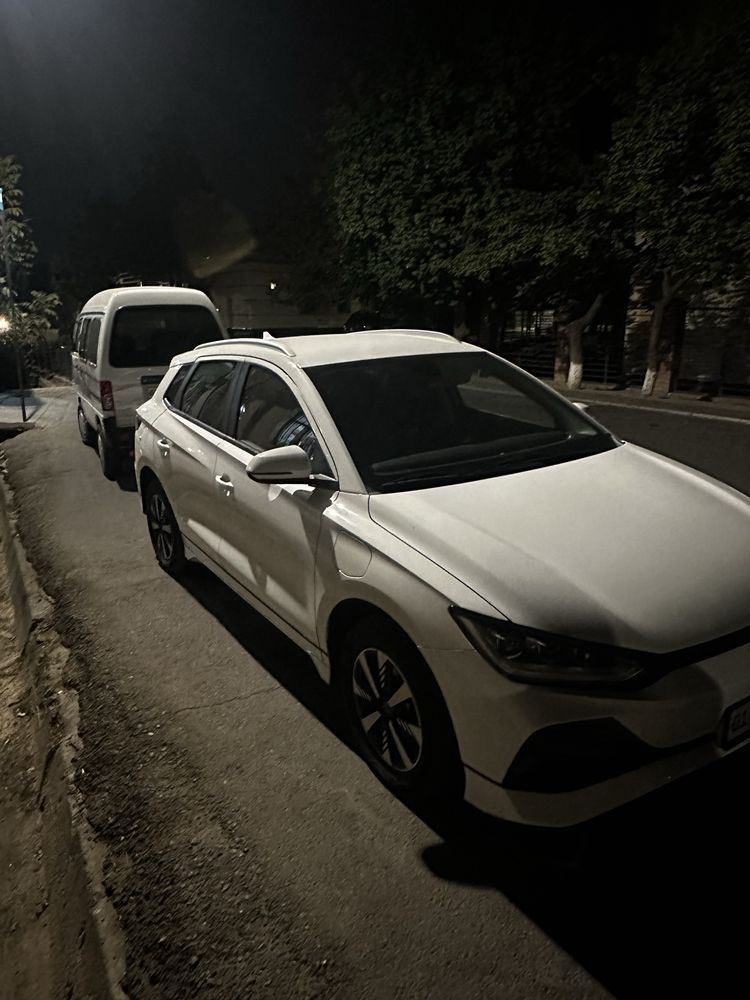 BYD E2        2023  yil.     Luxury