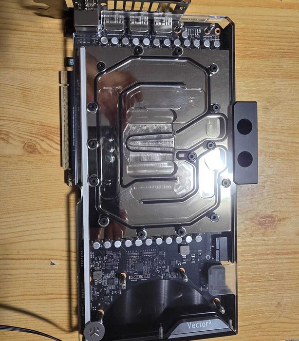 Waterblock EK Astral RTX 5080 ca nou | Waterblock EK-Quantum Vector 3