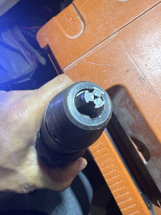 Autofiletanta Hilti SF 8M A22