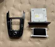 Kit Navigatie mare Audi A4 A5 Q5 : Tastatura, Multimedia, Display