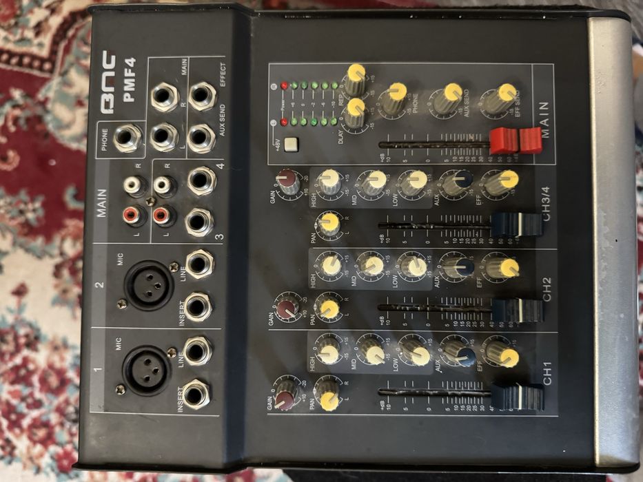 Set 4 boxe + amplificator