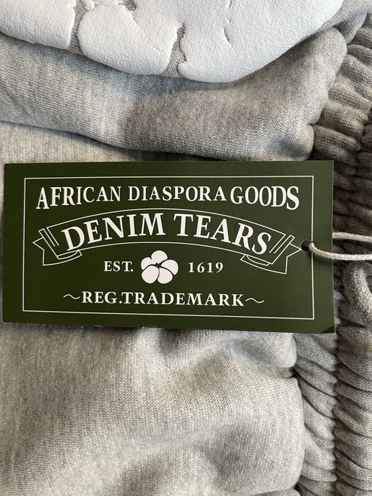 pantaloni denim tears