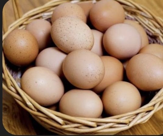 Продаю домашние яйца. Доставка бесплатно