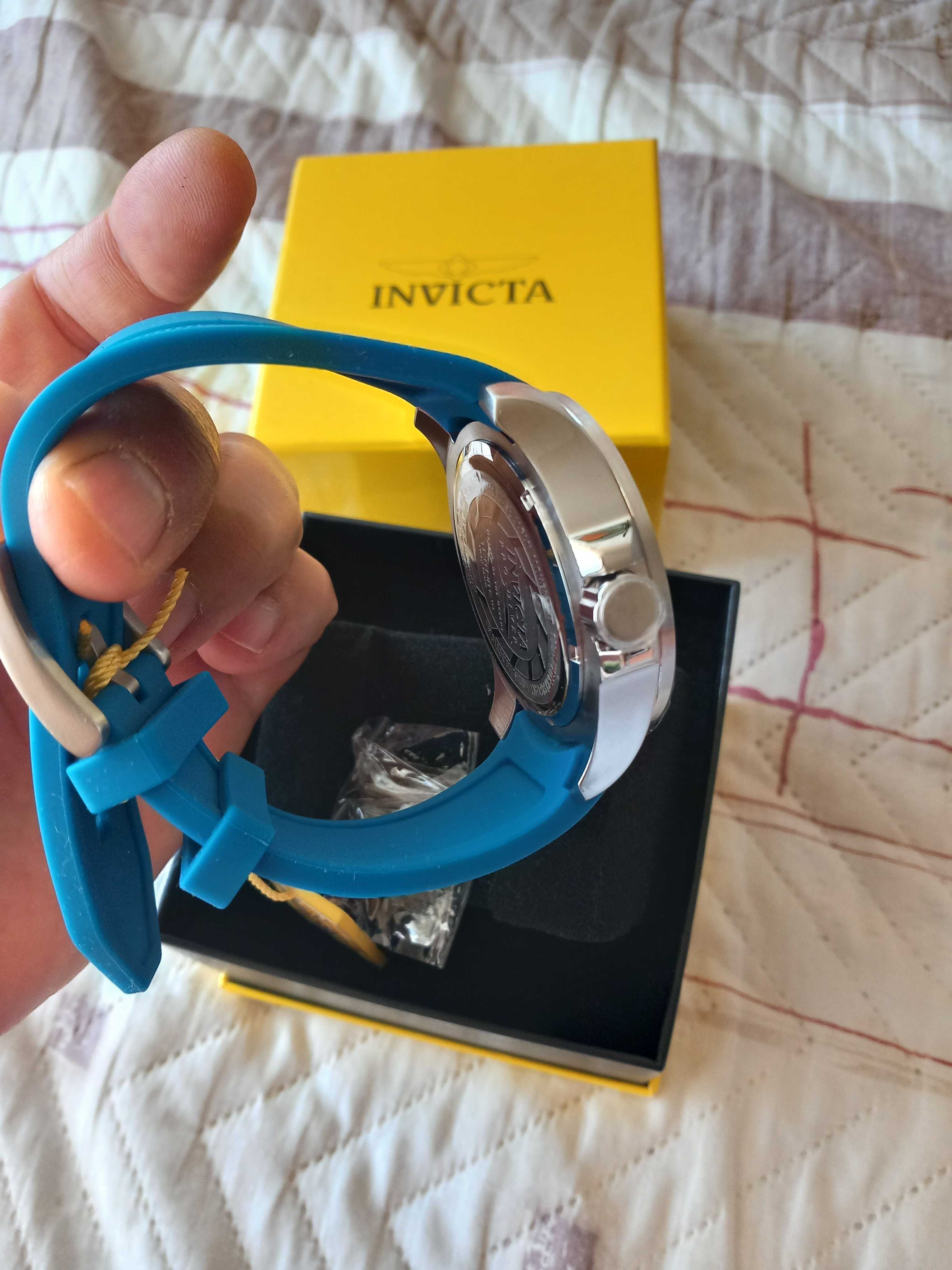 Часовник Invicta