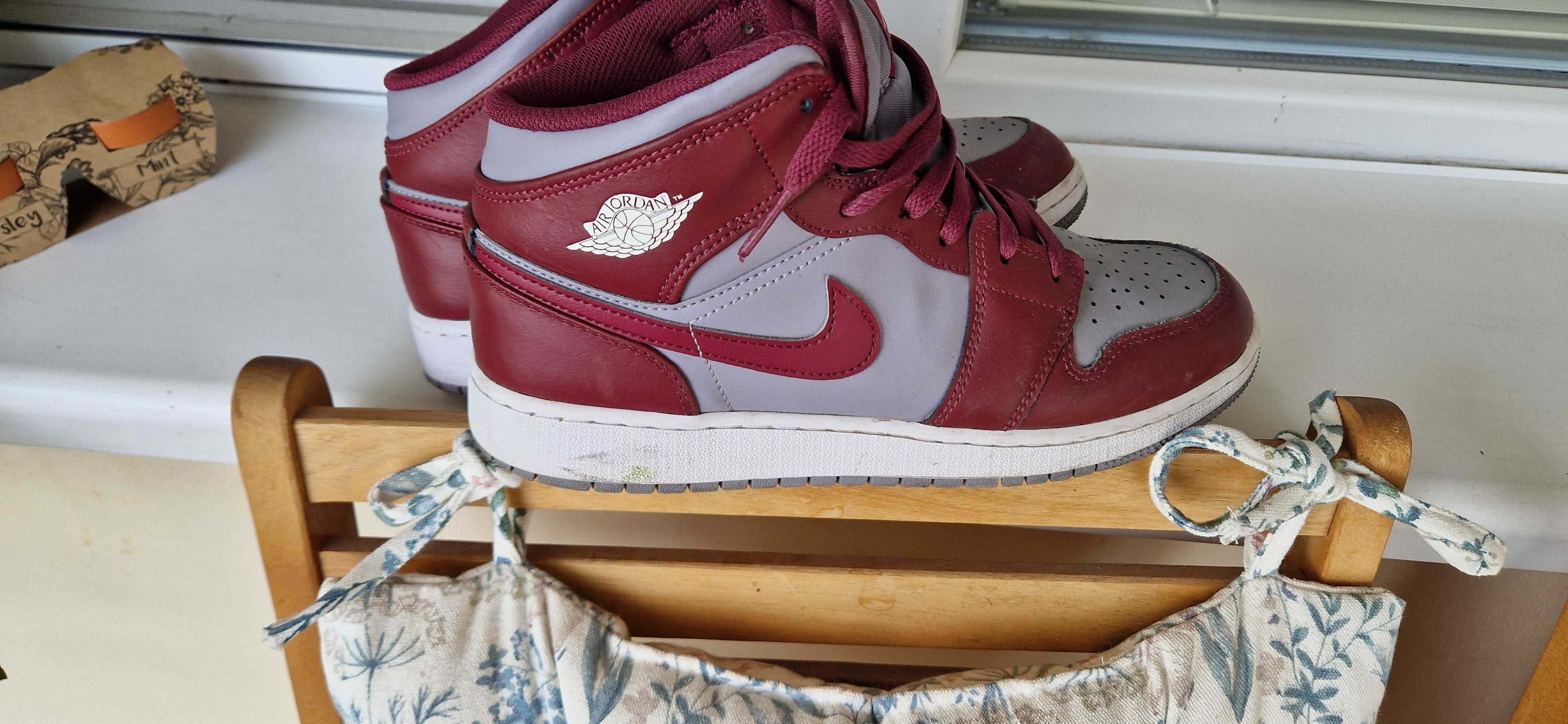 Nike Air Jordan 1 MID р-р 40 номер Унисекс