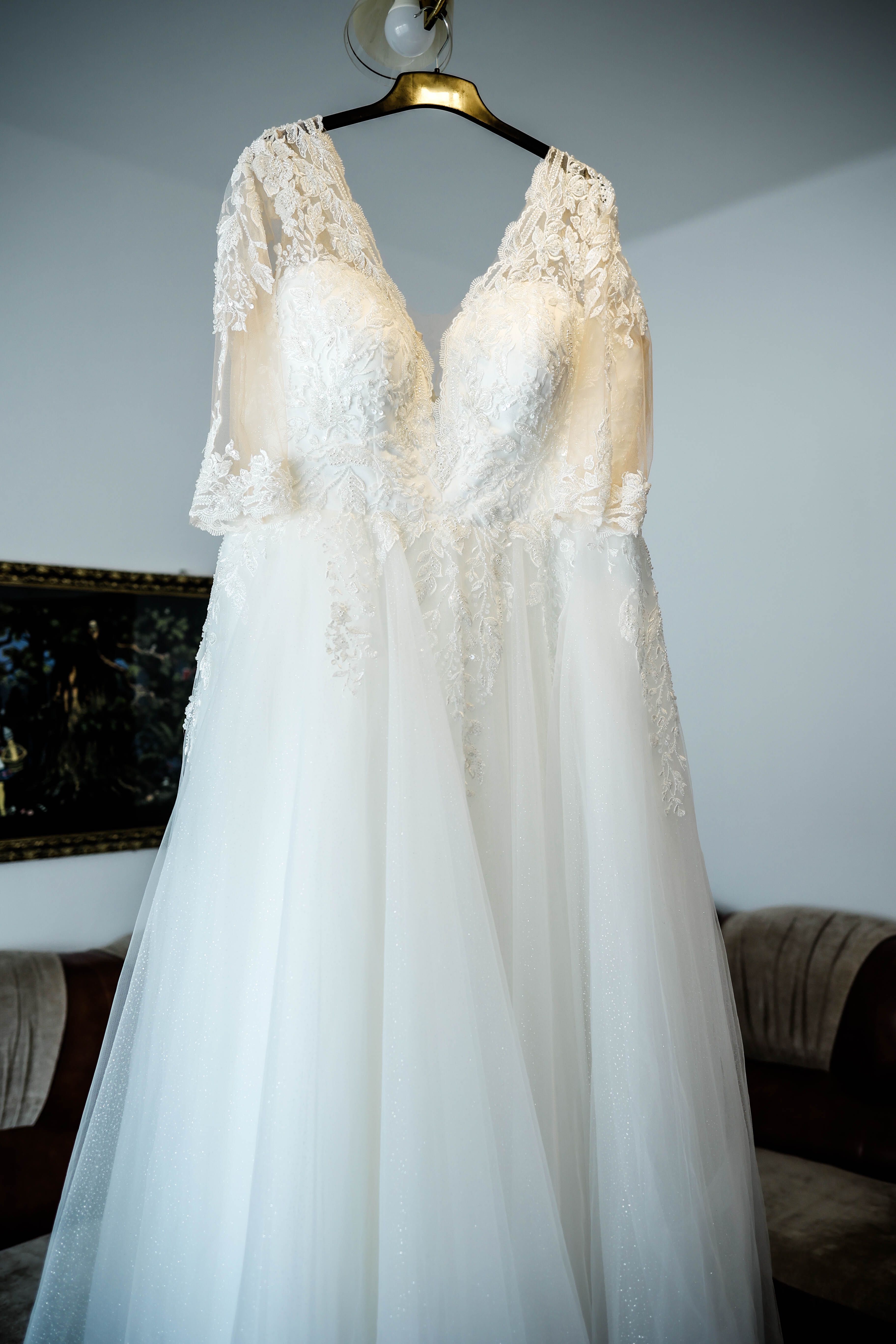 Vând rochie de mireasă