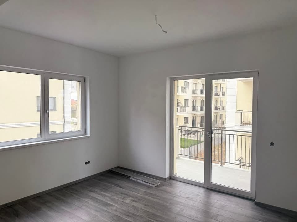 Comision 0! Apartament 3 camere, 2 băi, la cheie, boxă și parcare.