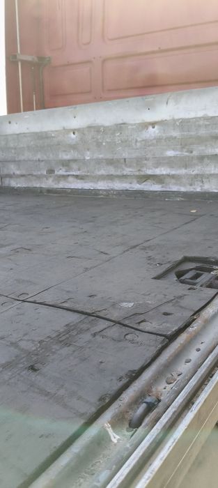 Semiremorca platformă