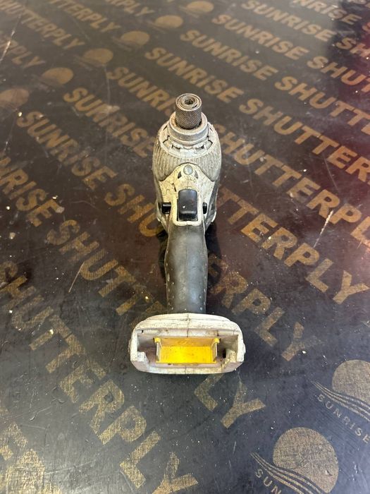 Тяло макита MAKITA 18 вилата литиеви батерии импактор винтоверт