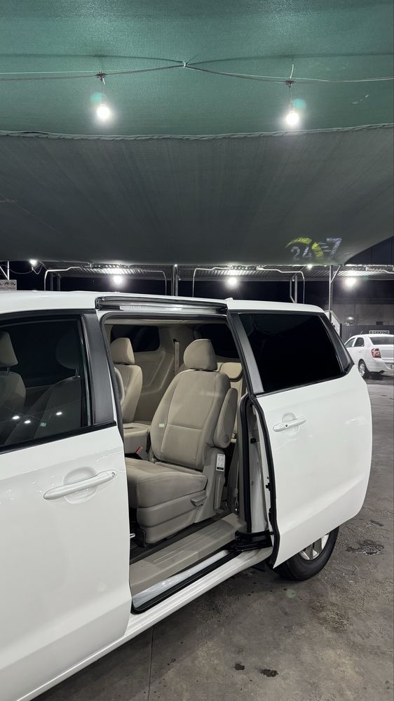 Kia Carnival Sedona Корейский
